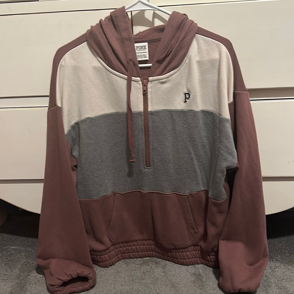 Pink elastic waistband cropped 3/4 zip up